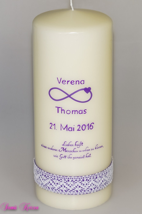 Hochzeitskerze "Unendlichkeitszeichen mit Spitze und Spruch"